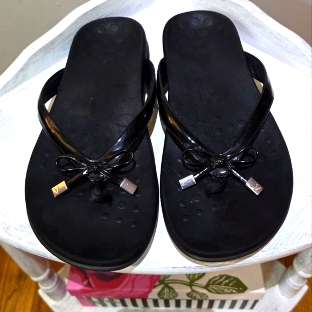 Vionic Bella Black Sandals With Bow Accents Women's Size 6